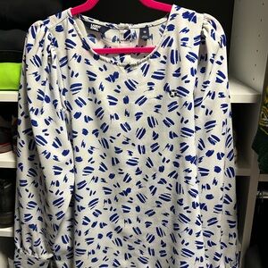 Lands' End Chase apparel Women's Blue and White Top